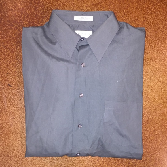 Van Heusen Other - Van Heusen grey long sleeve button down shirt!